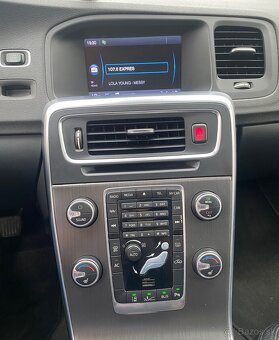 Volvo S60 D5 151kW - 13
