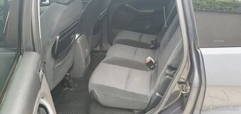 Ford C-Max 1.6 TDCi Duratorq  Ghia  80kw    /  r.v. 2010 / - 13