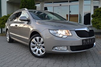 ŠKODA SUPERB COMBI II 2.0 TDI ELEGANCE, KOŽA, BIXENÓNY, R17 - 13
