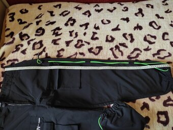 Damske elegantne nohavice, rifle a nepremokave nohavice - 13