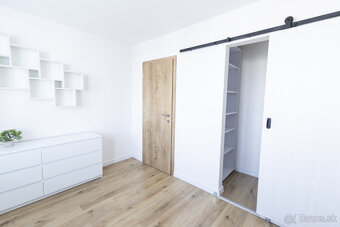 Na PRENÁJOM menší 3i byt na ul Tomášikova - 13