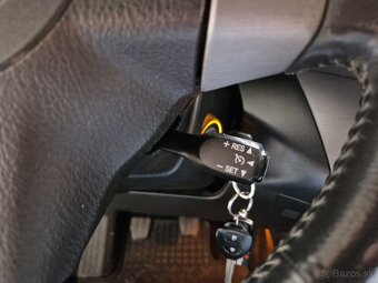 Rav4 8x kolesá 2.0 benzín 112kW 4x4 AWD - 13