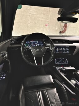 AUDI E-TRON 55 QUATTRO S EDITION DPH ZÁRUKA - 13