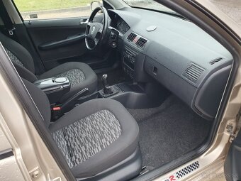 Škoda Fabia Sedan 1.2 - 47 KW - M5 - 13