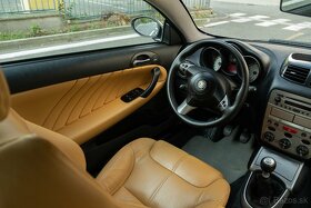 Alfa Romeo GT - 13