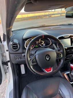Renault Clio 4 RS Trophy 2015 - 13