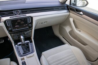 Volkswagen Passat 2.0 TDI BMT Highline DSG Business - 13