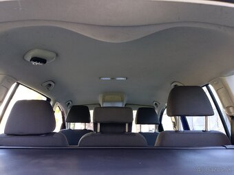 Volkswagen Touran 1,9 TDI REZERVOVANÉ - 13