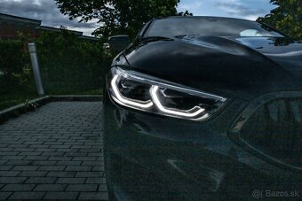 BMW Rad 8 M850i xDrive Coupé - 13