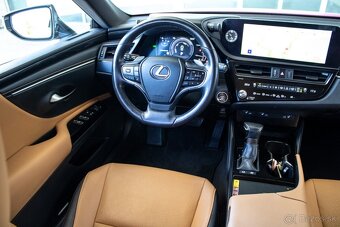 Lexus ES300h - 13
