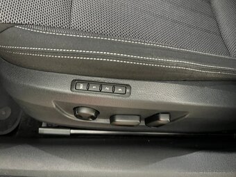 Škoda Superb Combi 2.0 TDI SCR Ambition DSG - 13