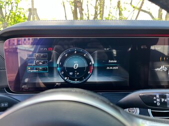 Mercedes-Benz E400d T 4matic AMG 3/2019 Webasto Top stav - 13