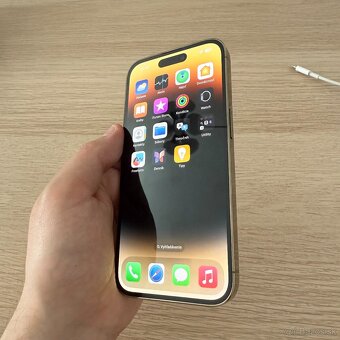 iPhone 14 Pro 256 GB zlatý - 13