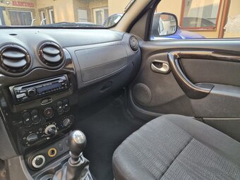 Dacia Duster 1.5 dci 4x4 - 13