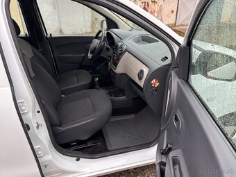 Dacia Lodgy 1.6i - 13