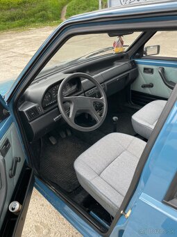 Fiat Uno 1.0 - 13