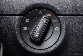 Škoda Octavia Combi 2.0 TDI Style DSG - 13