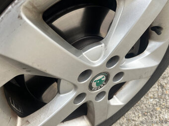 Skoda Octavia 2 2.0 TDI DSG elegance r.v 2012 xenon top stav - 13