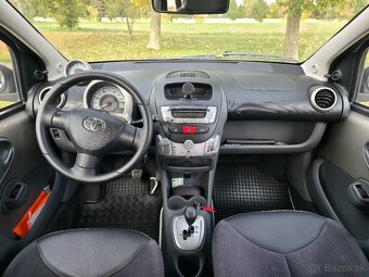 Predám Toyotu Aygo s automat. prevodovkou - 13