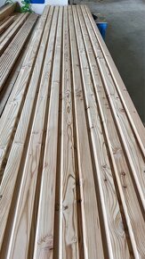 Drevený 3D OBKLAD,ROMBUS DUO 27x148 ČERVENÝ SMREK - 13