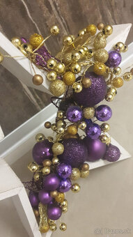 adventný vianočný sviatočný veniec   +  ozdobné hviezdy z dr - 13