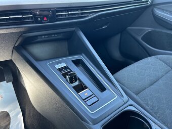 Volkswagen Golf 8 Variant 2.0 TDI 85 kW DSG - 13