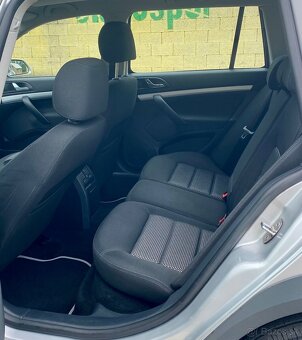 Škoda Octavia SCOUT 2.0 TDI  4X4 103KW COMBI ELEGANCE - 13