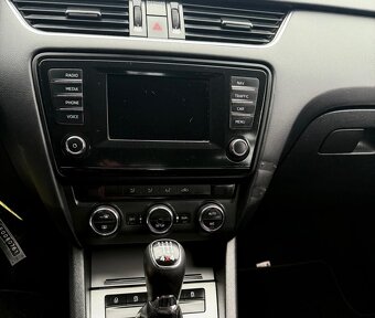 Škoda Octavia 2.0 TDi Elegance 4x4 - 13