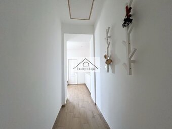Kompletne zrekonštruovaný a zariadený 3-izbový rodinný dom n - 13