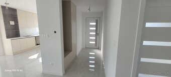 4 izbový rodinný dom 143 m2 pozemok 633 m2 Dunajská Streda - - 13