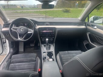 Volkswagen Passat - 13