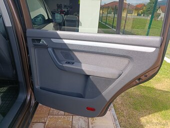 P: VOLKSWAGEN TOURAN 1.6 TDI, 2012, STYLE, DSG, TOP STAV - 13