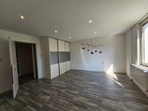 Veľkorysý 5 izbový rodinný dom Nová Dubnica - Veľký Kolačín - 13