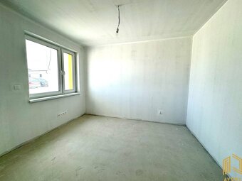 NA PREDAJ 4 - IZB. NOVOSTAVBA, SENICA - GAŠTANOVÁ UL. - 13
