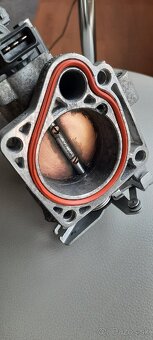 Škrtiaca klapka, sanie bmw e36 316i 318i - 13