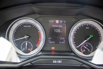 Škoda Superb Combi 2.0 TSI 4x4 L&K DSG - 13