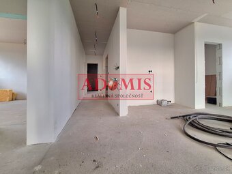 Predám 5izbový bungalov2,123m2,aj odpočet DPH, Ortáše 607m2, - 13