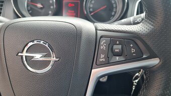 Opel Cascada 1,6T Cosmo 125kw M6 cabrio - 13