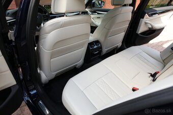 BMW Rad 5 Touring 530e Xdrive Luxury°Individual°Laser°Nappa° - 13