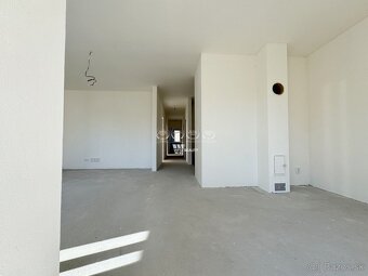 Na predaj moderný 4-izbový bungalov - 13