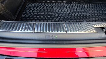 Superb Combi SPORTLINE 140 kW 4x4 - 13