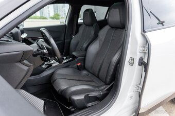 Peugeot 2008 GT-Line V ZÁRUKE - 13