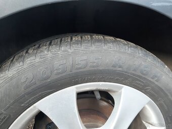 Hyundai i30 1,6CRDi 59KW - 13