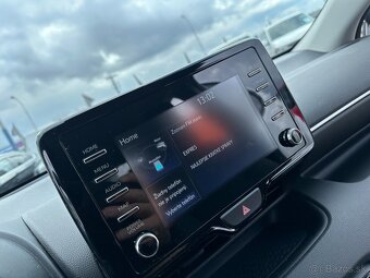 Toyota Yaris Hybrid 1.5 VVT-i Style 30 tisic km - 13