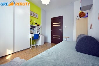 Rodinný dom s bazénom a altánkom Martin- Priekopa - 13