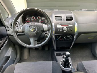 Suzuki SX4 1.5 GLX Urban Line - 13