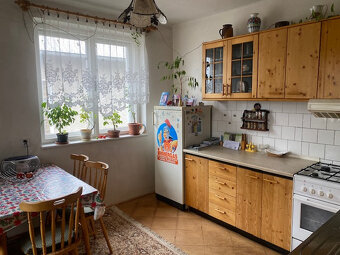 Rodinný dom Očová, tichá ulica, slnečný pozemok, voľný - 13