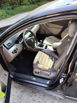 Volkswagen Passat - 13