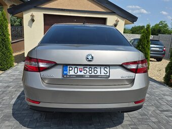 Predám Škoda Superb 1.6 TDI 88kw M6 - 13