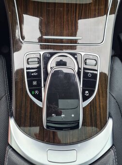Mercedes GLC 350D, AMG - prémiová výbava - 13